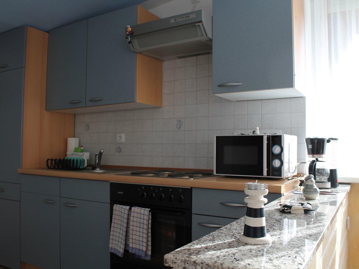 Spacious Bungalow Near Sea In Grundshagen 外观 照片